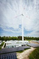 Fraunhofer ICT startet erfolgreich Testbetrieb: Großbatterie steuert erneuerbare Energie bedarfsgerecht ins Stromnetz