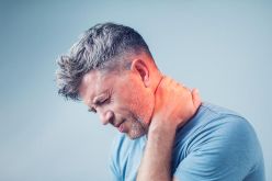 Bewegung und entsprechende Patientenedukation stehen im Mittelpunkt der neuen S3-Leitlinie zu Nackenschmerzen in der hausärztlichen Praxis  Quelle: Aleksej Sarifulin  Copyright: iStock