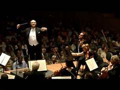 Budapest Festival Orchestra dirigiert von ivàn Fischer