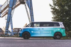Hochwertige Mikrofone zeigen zusammen mit sprachgesteuerten Interaktionen zentrale Aspekte künftiger Assistenzsysteme und des autonomen Fahrens.  Copyright: © Fraunhofer IDMT/Leona Hofmann