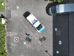 Nachstellung eines Fahrradunfalls am Campus der Universität Koblenz: Forschende des Instituts für Computervisualistik beschäftigen sich mit innovativen Möglichkeiten der Unfallrekonstruktion.  Quelle: Bild: Universität Koblenz