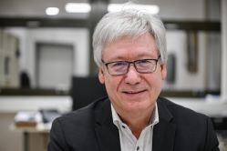 Prof. Dr. Jürgen Deckert war seit 2006 Direktor der Klinik und Poliklinik für Psychiatrie, Psychosomatik und Psychotherapie am Universitätsklinikum. Würzburg (UKW). Main-Post / Thomas Obermeier