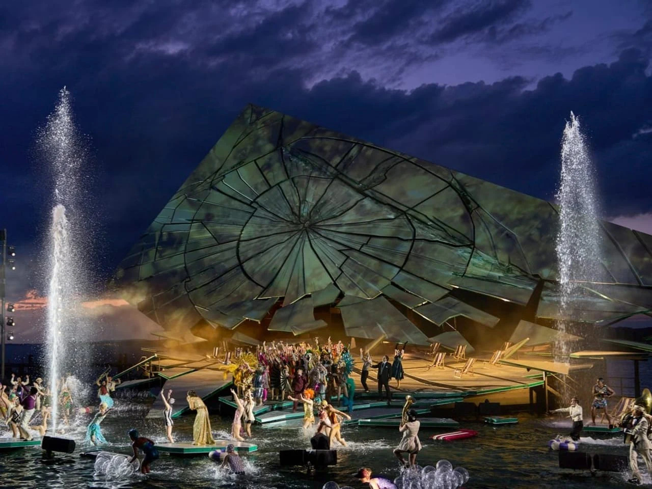 Das Wasser als Spiel- und Tanzfläche Foto  Bregenzer Festspiele Anja Koehler