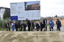 Spatenstich für neuen Fraunhofer-Forschungsbau am Hafen Straubing-Sand