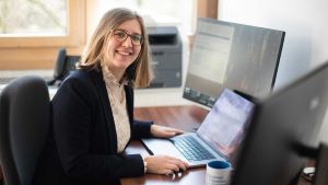 Vergleicht Arbeitsmärkte in Europa: Prof. Dr. Hannah Illing  Copyright: © UDE/Alexandra Roth