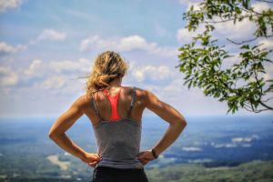 Widerstandsfähige Haut beim Sport Symbolbild unsplash