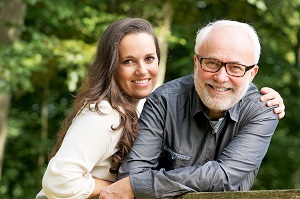 Beziehungen mit Altersunterschied Symbolbild