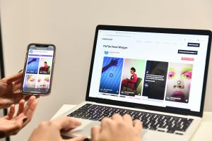 Online Trends 2025 Symbolbild unsplash