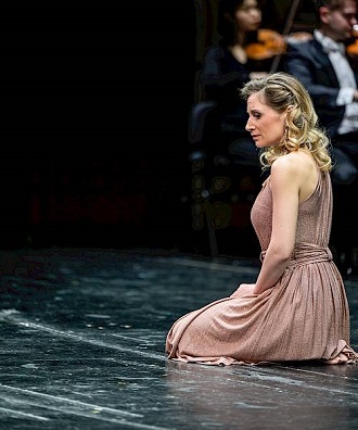 Die phänomenale französische Sopranistin Sabine Devieilhe in der Titelrolle