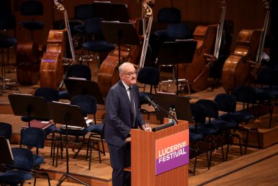 Bundespräsident Guy Parmelin bei seiner humorvollen Ansprache