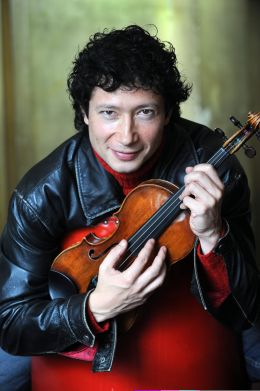 Daniel Dodds Violine & Leitung