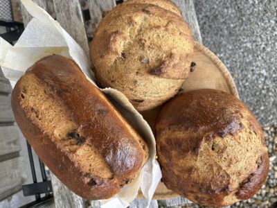 Taditionelles Rheintaler Törggabrot mit Dörrbirnen