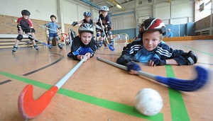 Die Kindersportschule Chemnitz bietet jungen Kindern seit 2005 breitensportliche und sportartunspezifische Bewegungsangebote und wurde selbst wiederholt zum Gegenstand wissenschaftlicher Studien.  TU Chemnitz/Andreas Seidel