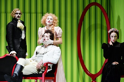 Diodati. Unendlich Szenenfoto von Sandra Then