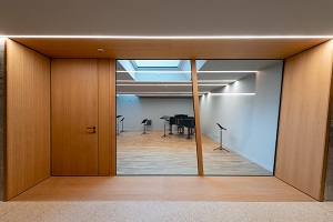 Impression des neurenovierten Theaters von Fabien Bergerat 