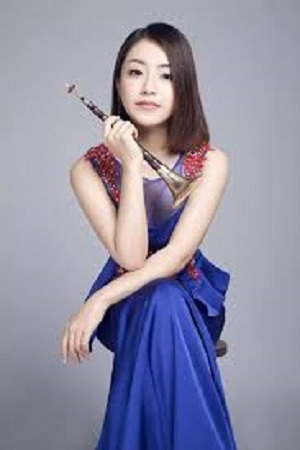 Liu WenWen Suona Solistin