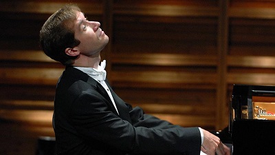 Nikolai Lugansky Solist am Klavier