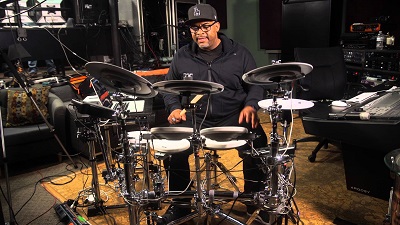 Perkussionist Trevor Lawrence Jr.