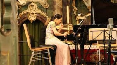 Pianistin Misa Hasegawa