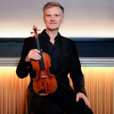 Willi Zimmermann Leitung und Violine Foto Harald Hoffmann