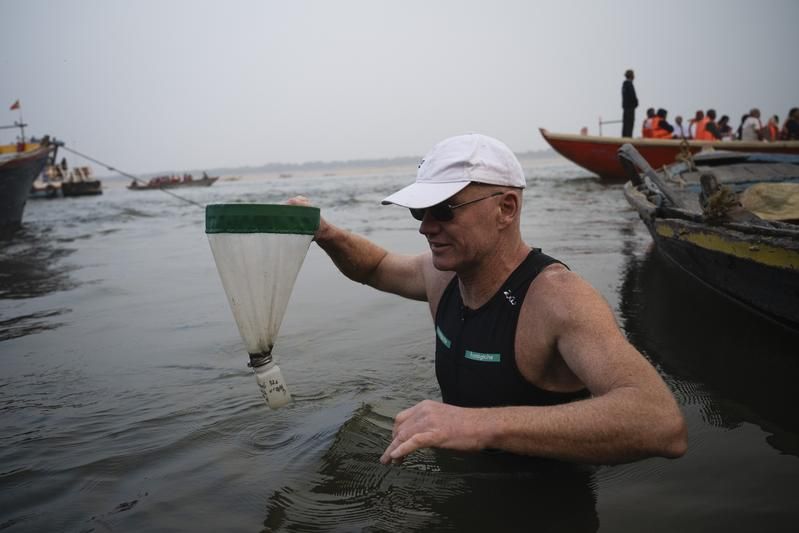 Prof. Dr. Andreas Fath traf am Ganges auf eine Welt voller Widersprüche.  Quelle: Shane McMillan