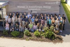 Der „Women in Evolutionary Biology Workshop“ (14.–16. Mai 2024) brachte 54 Teilnehmende zusammen, um wissenschaftliche Ergebnisse und Fragen der Gleichstellung in der Wissenschaft zu diskutieren.  Quelle: Michael Hesse  Copyright: MPI EvolBio