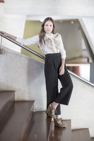 Carminho performs at Music Club in Elmwood Hall, during the 2013 Ulster Bank Belfast Festival at Queen’s. Photo/Paul McErlane www.belfastfestival.com.