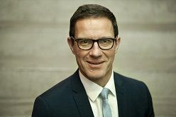 Prof. Dr. Kai-Oliver Schocke U.Wolf