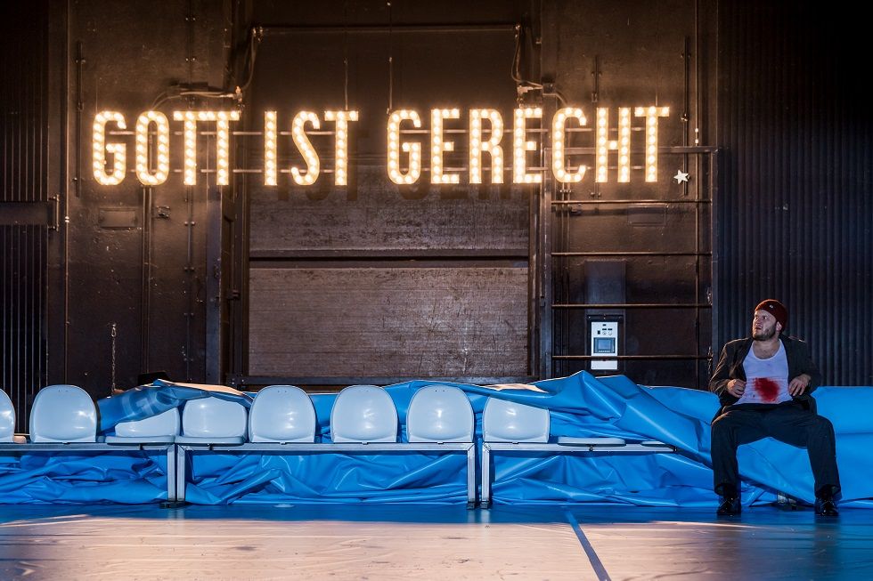 Luzerner Theater,LILIOM Eine Vorstadtlegende von Ferenc Molnár, Foto Ingo Hoehn im Bild Jakob Leo Stark