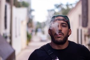 E Zigaretten Sybolbild