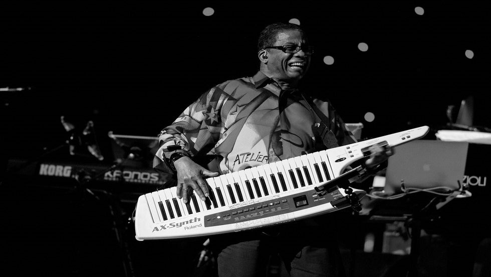 Herbie Hancock mit Keytar