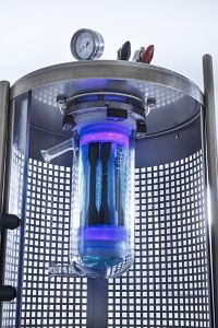 Material unter Druck: Lebensdaueranalyse unter alkalischen oder sauren Elektrolyseurbedingungen bei erhöhtem Druck und erhöhter Temperatur im Fraunhofer LBF.  Quelle: Ursula Raapke  Copyright: Fraunhofer LBF