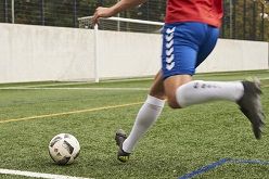 Wissenschaftler des KIT identifizieren Präzision und Effizienz der Spielzüge sowie Heimvorteil und Marktwert der Spieler als wichtige Kriterien, um ein Fußballspiel zu gewinnen. (Foto: Amadeus Bramsiepe, KIT)  Amadeus Bramsiepe, KIT