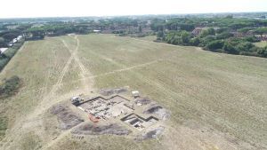 Drohnenaufnahme des Grabungsareals in Ostia antica von Südosten  A. Schröder  DAI Rom