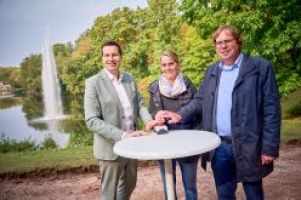 Fontäne im Stadtpark Bochum in Betrieb