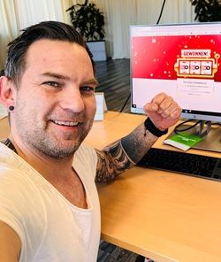 Online Glücksspiel Symbolbild