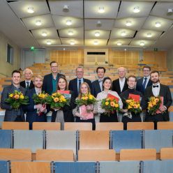 v.l.n.r. hinten: Prof. A. Deußen, Prof. F. Buchholz, Dr. Sperl, J. Haft, Prof. Ehninger, J. Hoof, vorn: F. Broghammer, Dr. J. Fischer, PhD M. Jelicic, S. Rösing, Dr. J. Grundmann, Dr. M. Fischer, Dr. I. Schniewind  UKD/Michael Kretzschmar