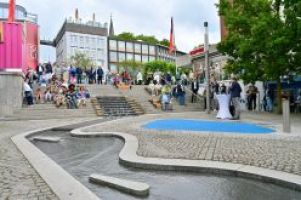 Eröffnung des neugestalteten Platzes am Kuhhirten Bochum