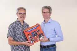 Prof. Dr. Dr. Klaus Fischer und Dr. Knut Holtsträter vom Zentrum für Populäre Kultur und Musik.  Quelle: Michael Spiegelhalter  Copyright: Universität Freiburg