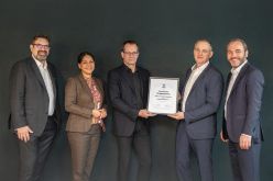 Airbus Stiftungsprofessur für Logistics Management an der HSBA  Sebastian Isacu  HSBA